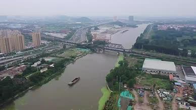 航拍京杭大运河徐州段视频的预览图